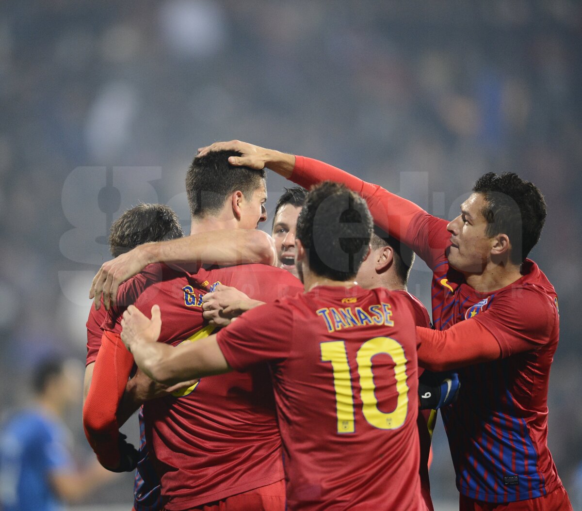 FOTO&VIDEO Echipa lui Reghe i-a pus la colţ pe puştii lui Hagi » Viitorul - Steaua 0-4