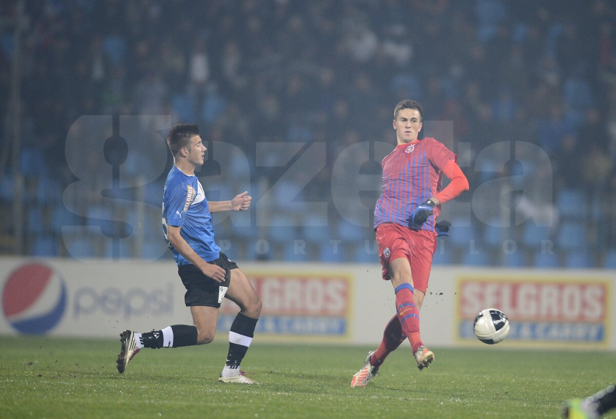 FOTO&VIDEO Echipa lui Reghe i-a pus la colţ pe puştii lui Hagi » Viitorul - Steaua 0-4