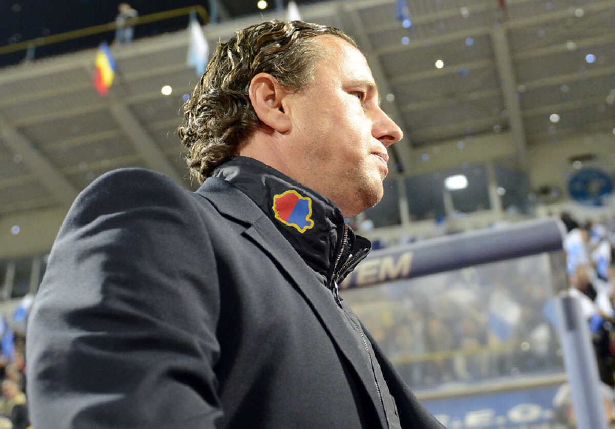 VIDEO Cîntăreaţa urîtă şi chitara fermecată » Cum a reuşit Reghe să-şi uluiască şi să-şi motiveze jucătorii deopotrivă :)