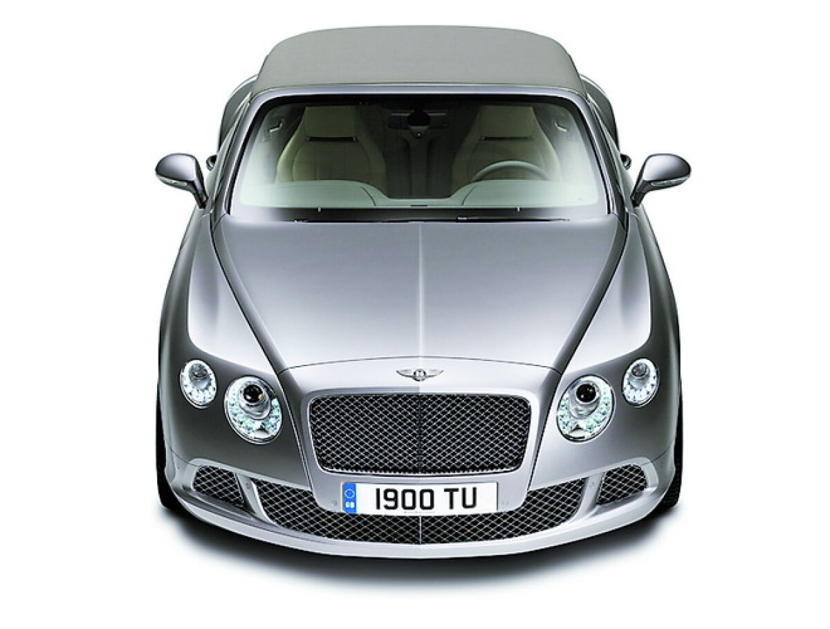 FOTO Golgeterul 4x4 » La 27 de ani, Cristiano Ronaldo are în garaj maşini de 4,6 milioane de euro