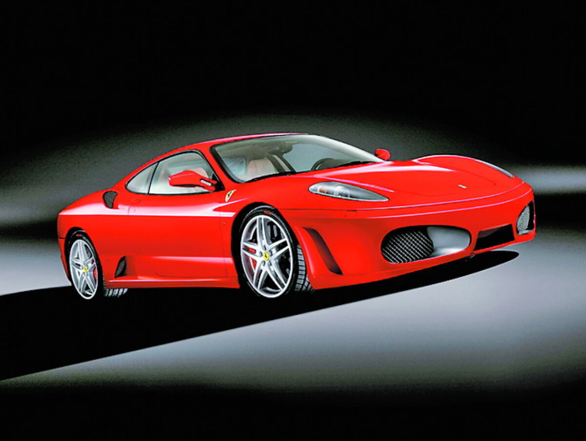 FOTO Golgeterul 4x4 » La 27 de ani, Cristiano Ronaldo are în garaj maşini de 4,6 milioane de euro