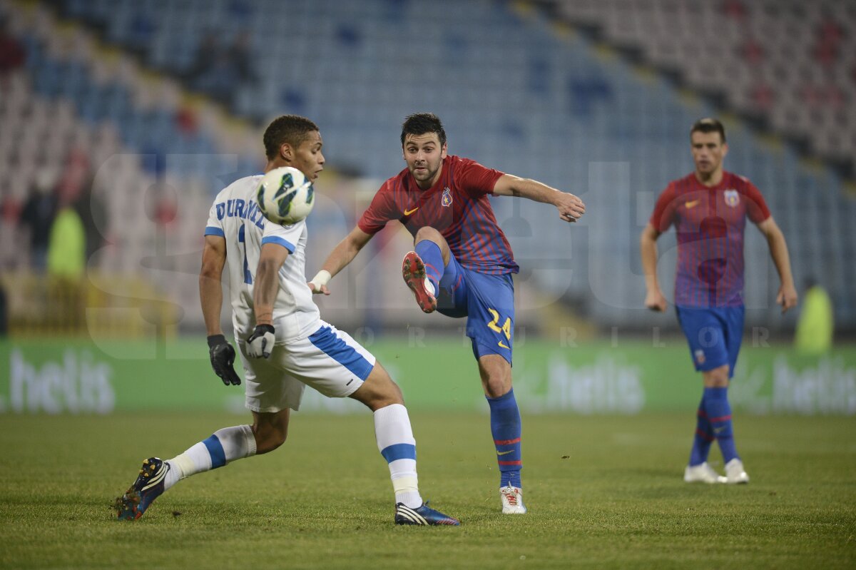 FOTO ŞI VIDEO Steaua - CS Severin 2-1 » Roş-albaştrii se impun, însă au terminat jocul cu 3 accidentaţi