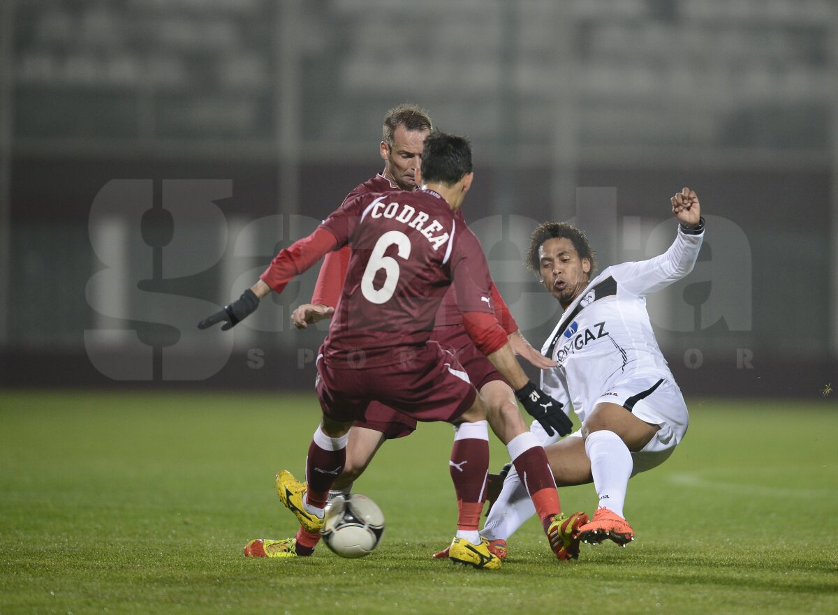 FOTO şi VIDEO Rapid - Gaz Metan 2-1 » Giuleştenii trec peste Dinamo şi CFR în clasament