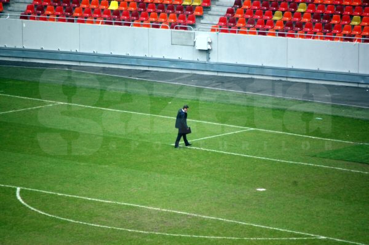 FOTO EXCLUSIV De sus poezie, de jos orezărie! » Meciul anului pentru Steaua va avea parte de un gazon mizerabil