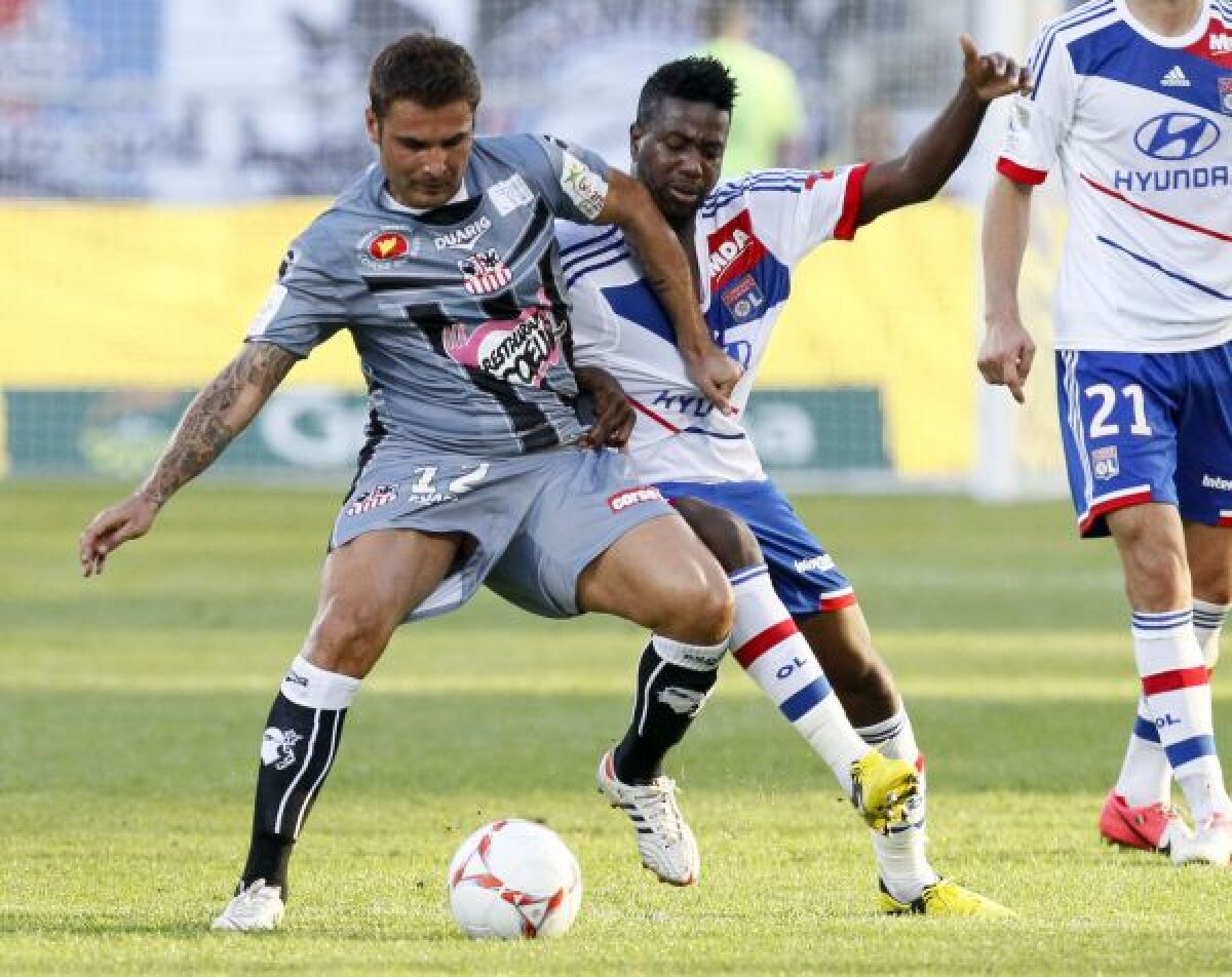VIDEO A speriat "pisica neagră"! » După 4 bare, Mutu a reuşit o scăriţă de vis la Nancy - Ajaccio 1-1