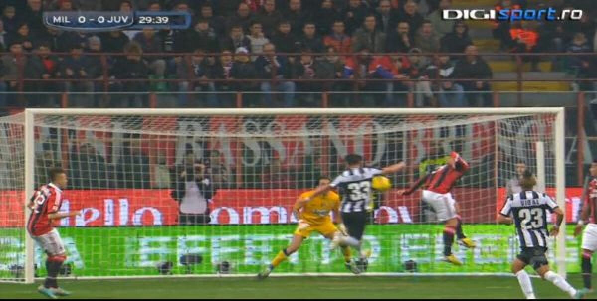 VIDEO Gafă contra gafă » Milan cîştigă cu 1-0 derby-ul cu Juventus după un penalty inexistent
