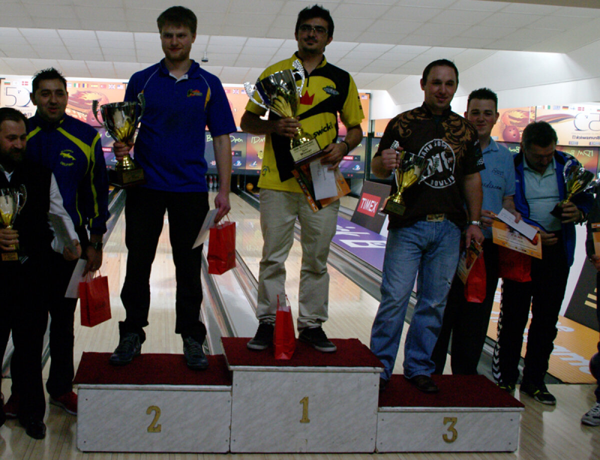 Galerie FOTO Finală neaşteptată la Turneul Internaţional de Bowling de la Bucureşti » Giannis Stathos e noul campion