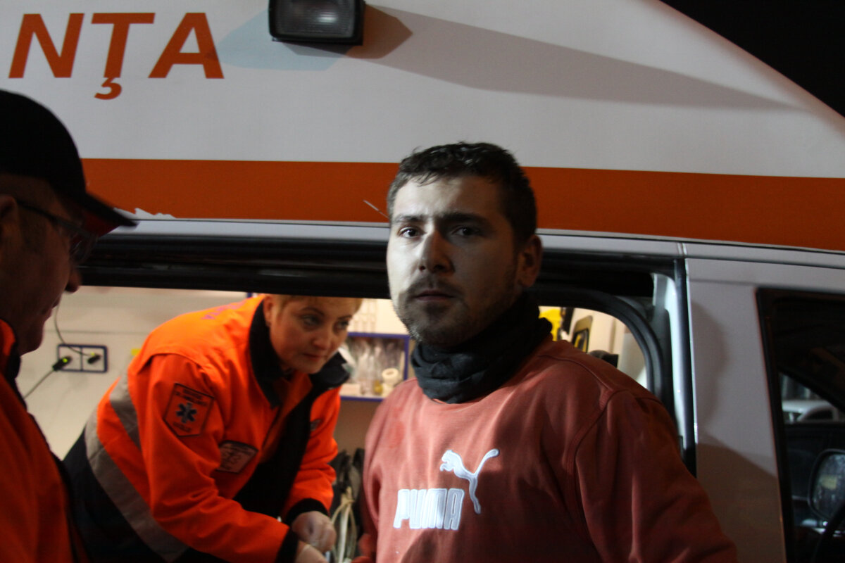 FOTO Moldoveni cu sînge fierbinte » Fanii Vasluiului s-au luat la bătaie cu suporterii Iaşiului înainte de meci!