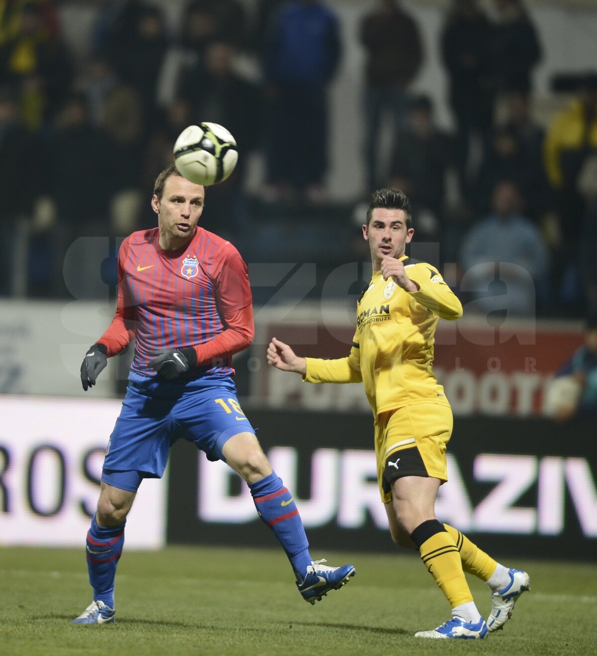 FOTO şi VIDEO FC Braşov - Steaua 3-1 » "Roş-albaştrii", la al doilea eşec din acest sezon