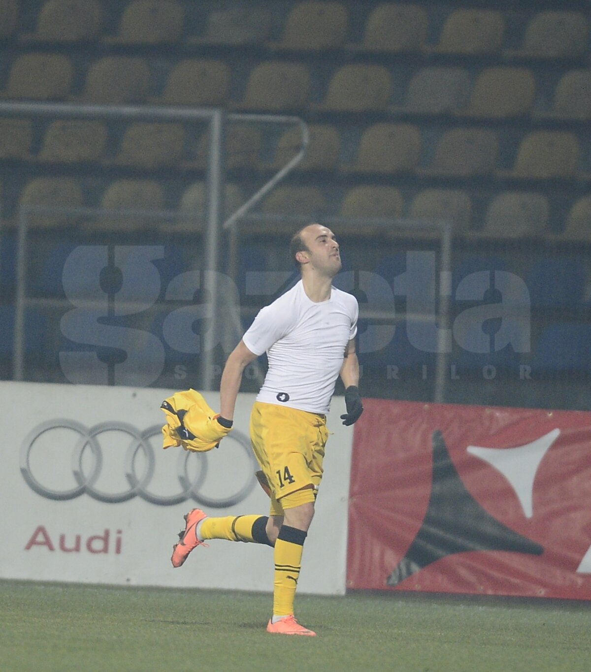 FOTO şi VIDEO FC Braşov - Steaua 3-1 » "Roş-albaştrii", la al doilea eşec din acest sezon