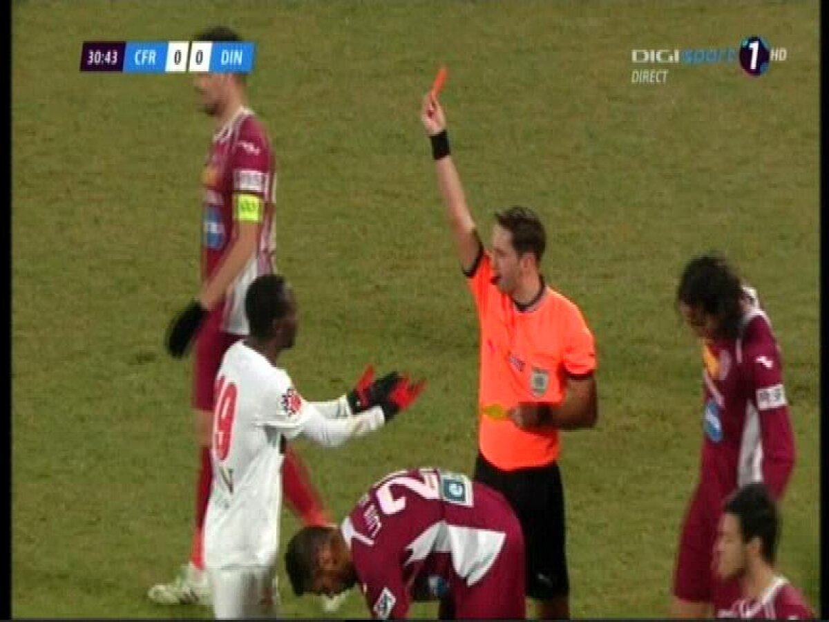 Boubacar a complicat misiunea "cîinilor" » A fost eliminat în minutul 31 pentru două faulturi stupide