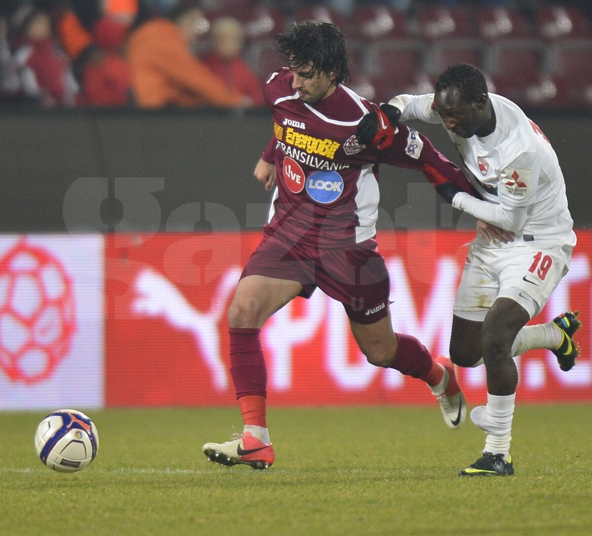 FOTO Campioana merge în semifinale! "Cîinii" au ratat principalul obiectiv » CFR Cluj - Dinamo 2-1