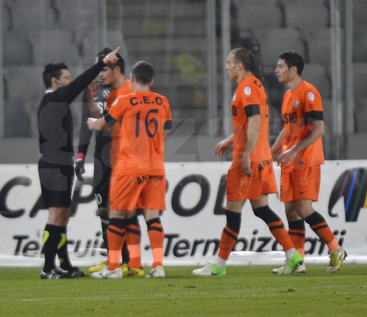 FOTO şi VIDEO U Cluj - Pandurii 1-1 » Gorjenii salvează un punct pe final de meci