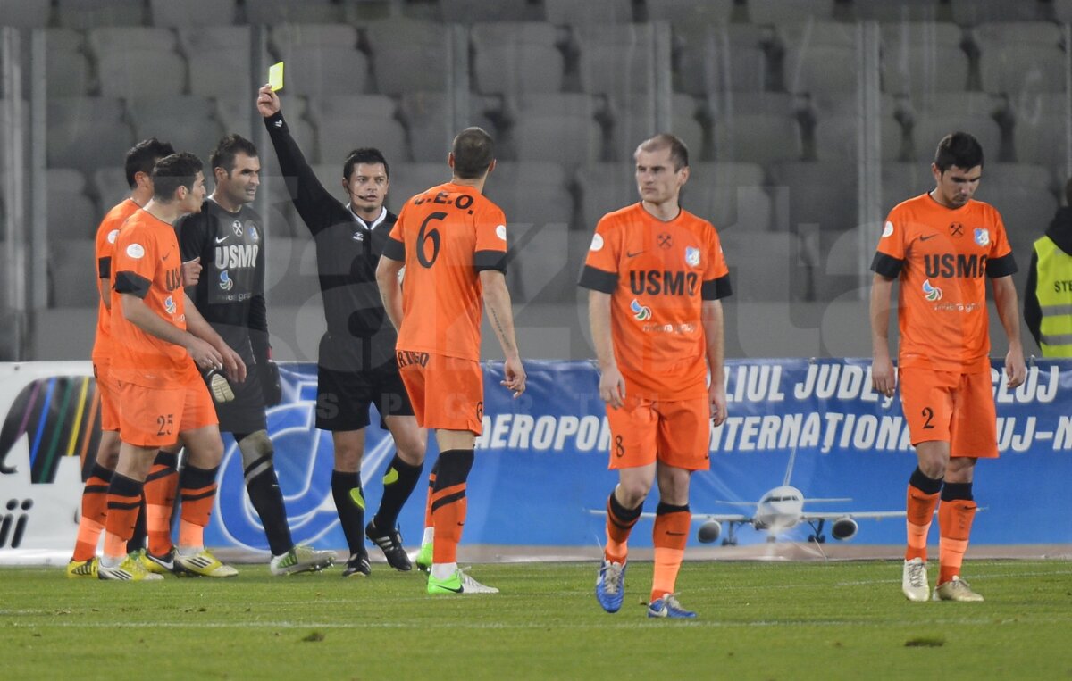 FOTO şi VIDEO U Cluj - Pandurii 1-1 » Gorjenii salvează un punct pe final de meci