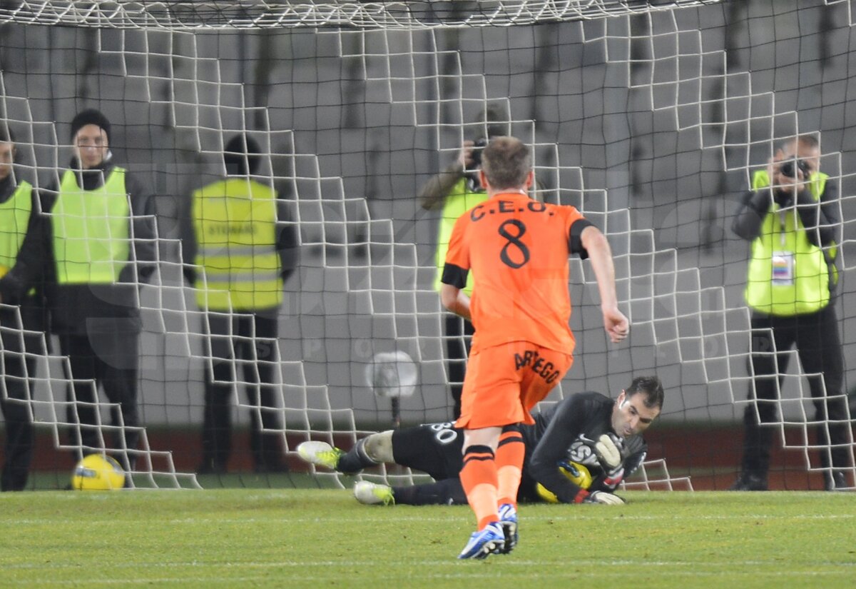 FOTO şi VIDEO U Cluj - Pandurii 1-1 » Gorjenii salvează un punct pe final de meci