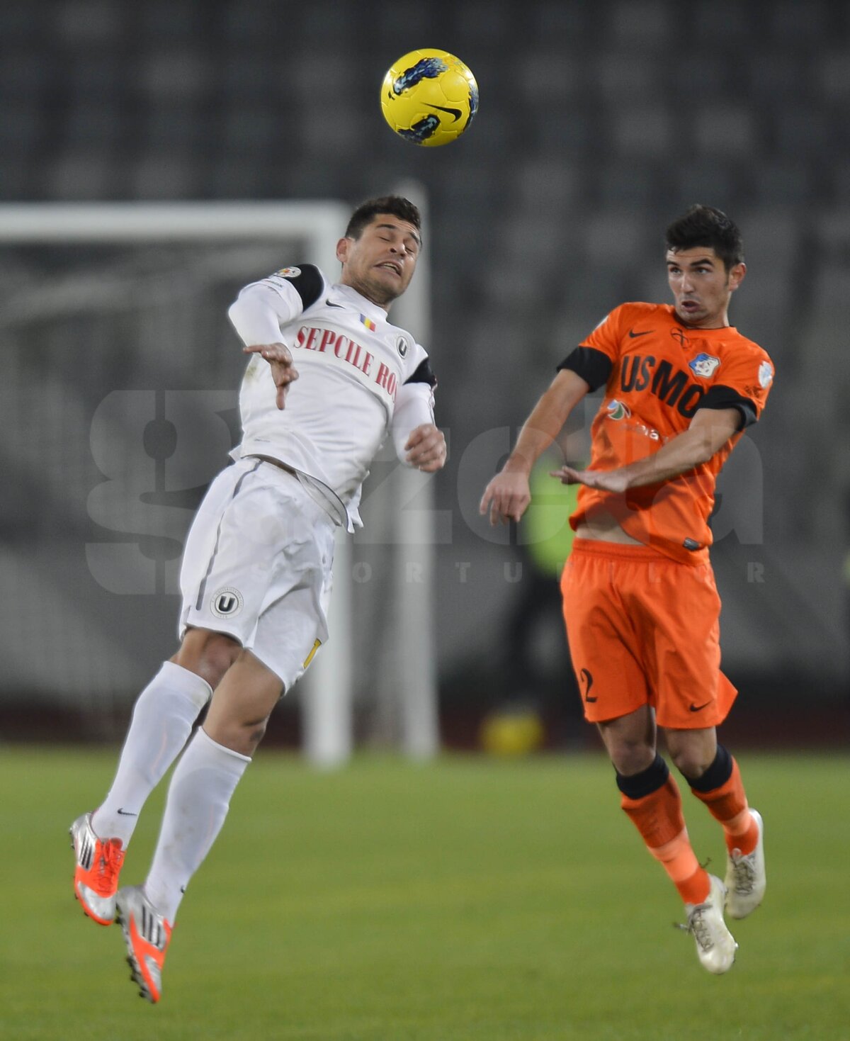 FOTO şi VIDEO U Cluj - Pandurii 1-1 » Gorjenii salvează un punct pe final de meci