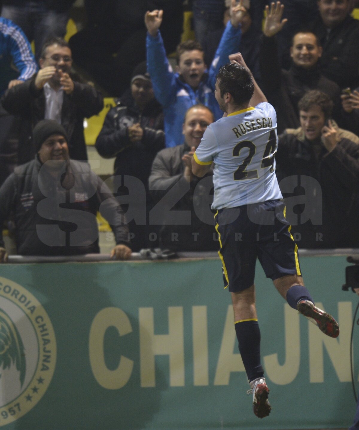 VIDEO Steaua cîştigă la scor de tenis şi se gîndeşte la Copenhaga » Chiajna - Steaua 0-6