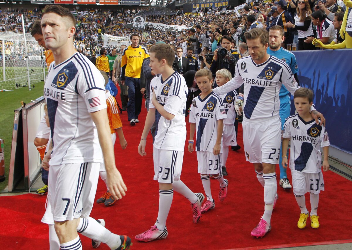 VIDEO Visul american s-a încheiat » David Beckham se desparte de LA Galaxy cu un nou titlu în MLS. Urmează PSG?