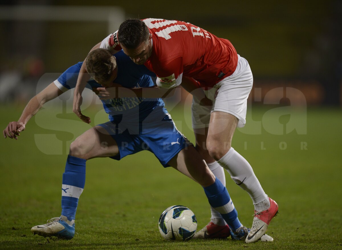 FOTO şi VIDEO Dinamo - CS Severin 4-2 » "Cîinii" au salvat 3 puncte în repriza secundă