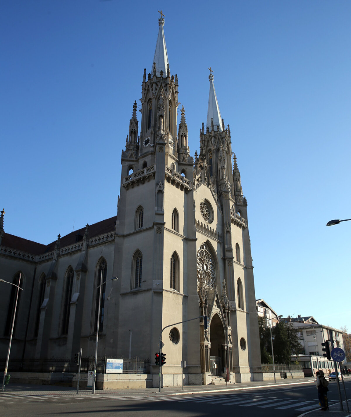 Oraşul de pe deal » Incursiune în localitatea în care România luptă în Campionatul European de Handbal