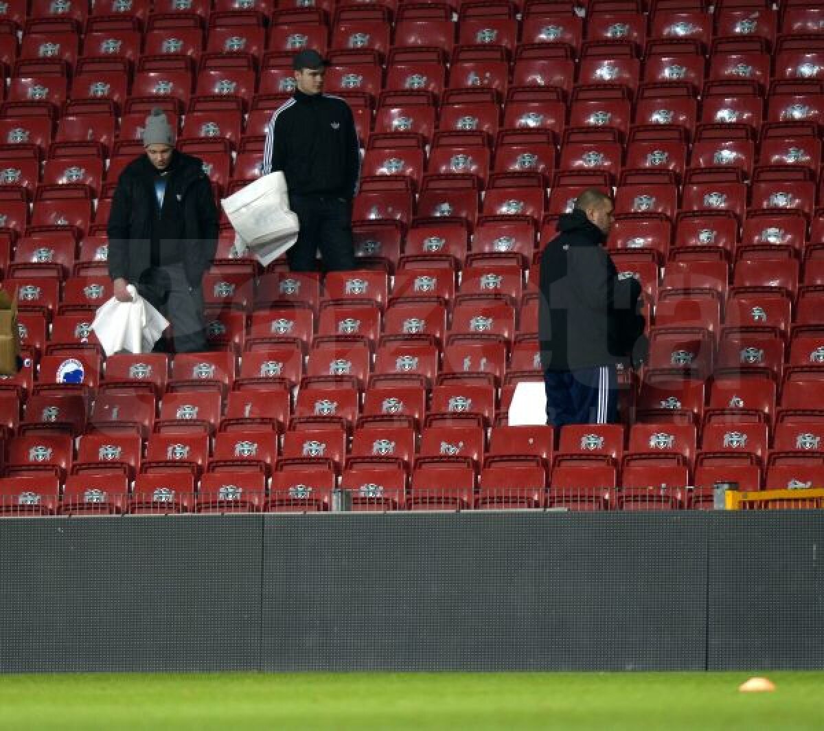 FOTO Nemulţumiţi de gazon » Steliştii s-au antrenat la Copenhaga