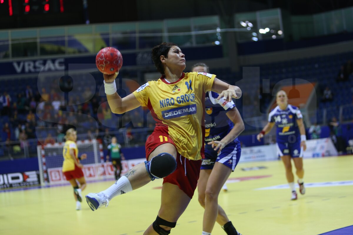 Cu emoţii spre faza a doua » România a învins greu Islanda, 22-19