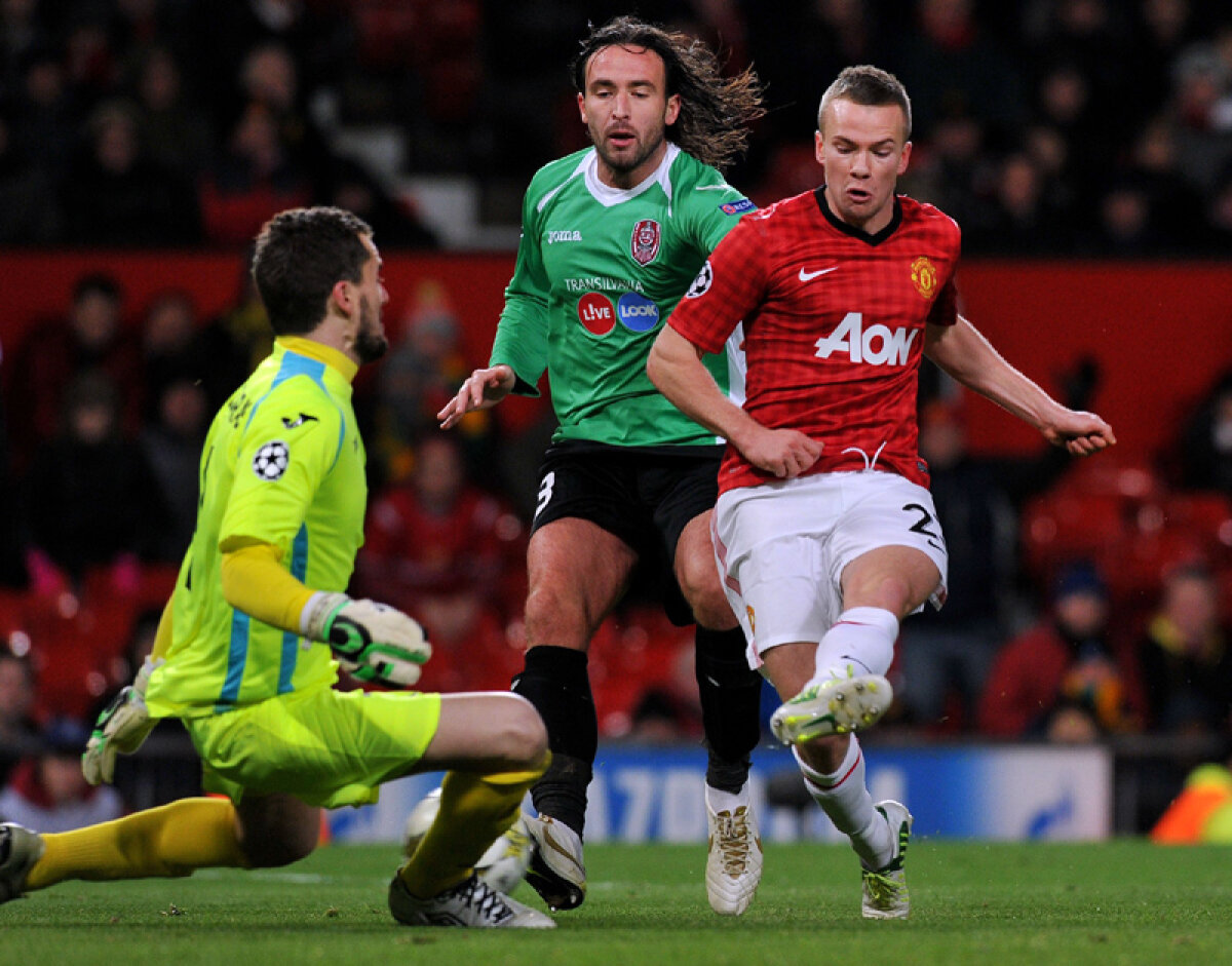 VIDEO Băieţi de nota 10! » CFR a făcut un meci fabulos la Manchester, dar a ratat dramatic calificarea în optimile Ligii