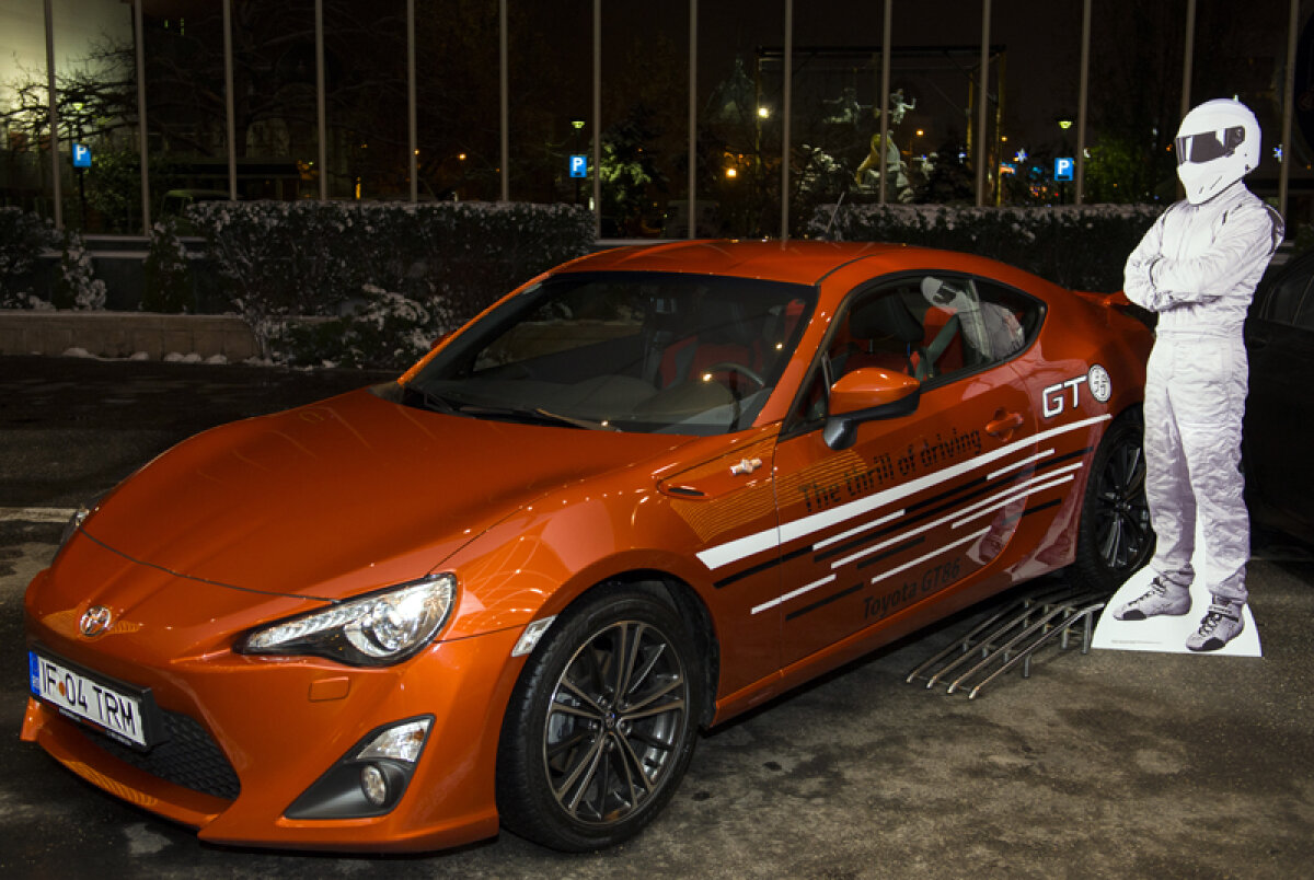 13 statuete Stig cu greutate » Cele mai bune maşini din 2012 şi-au primit premiile de la TopGear