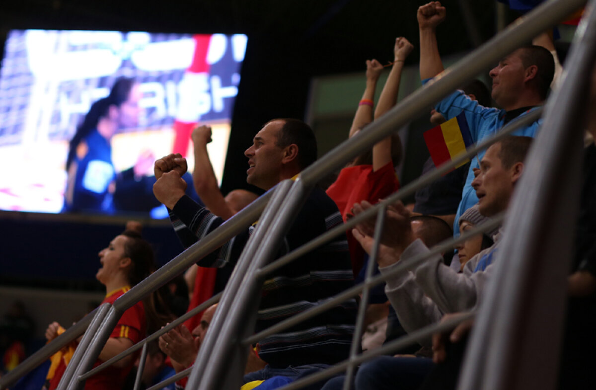 FOTO Culoare, acţiune, emoţie » Cele mai interesante imagini ale "naţionalei" României la Campionatul European