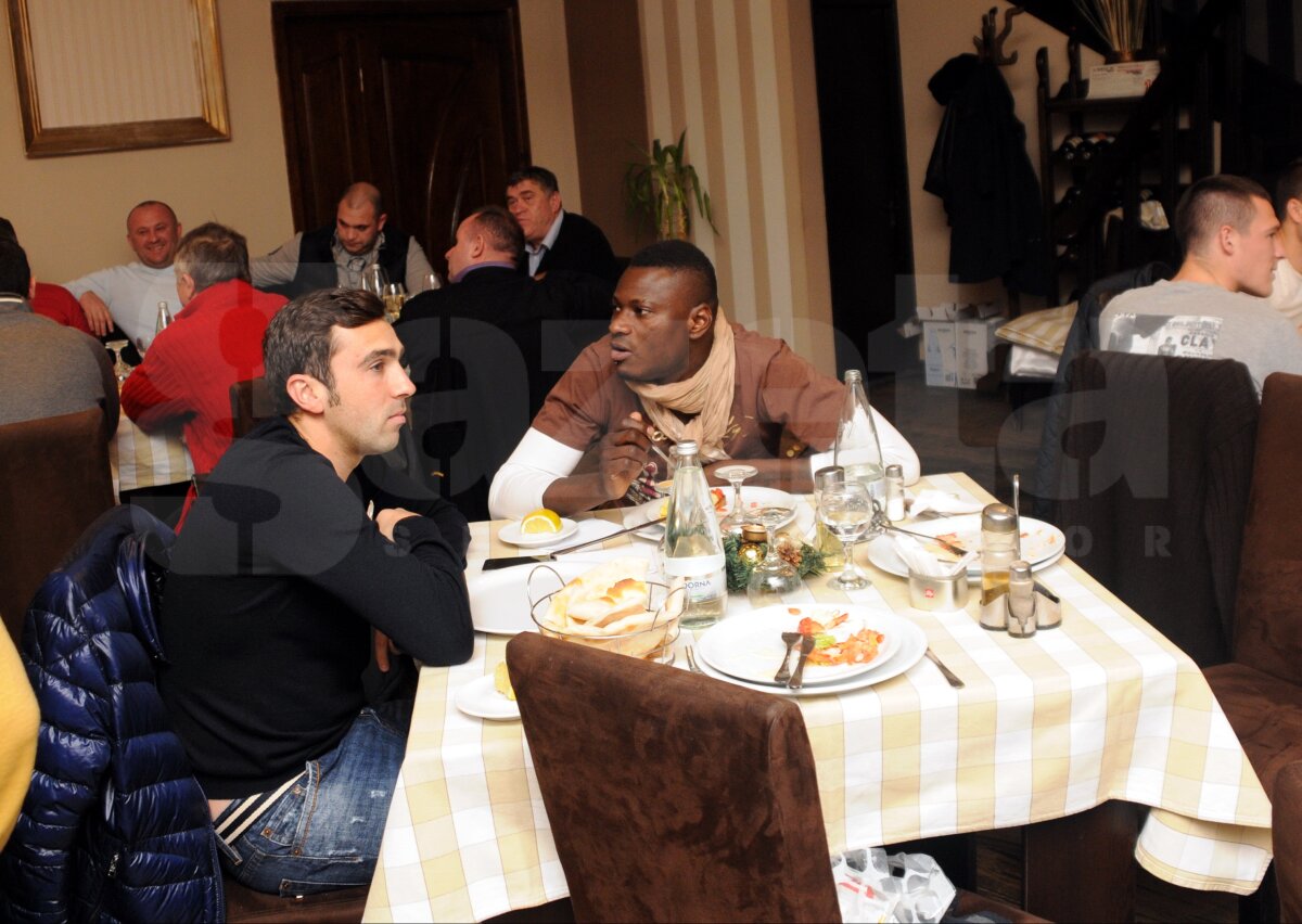 FOTO Nu doar Steaua petrece » Imagini de la banchetul de sfîrşit de an al trupei lui Porumboiu