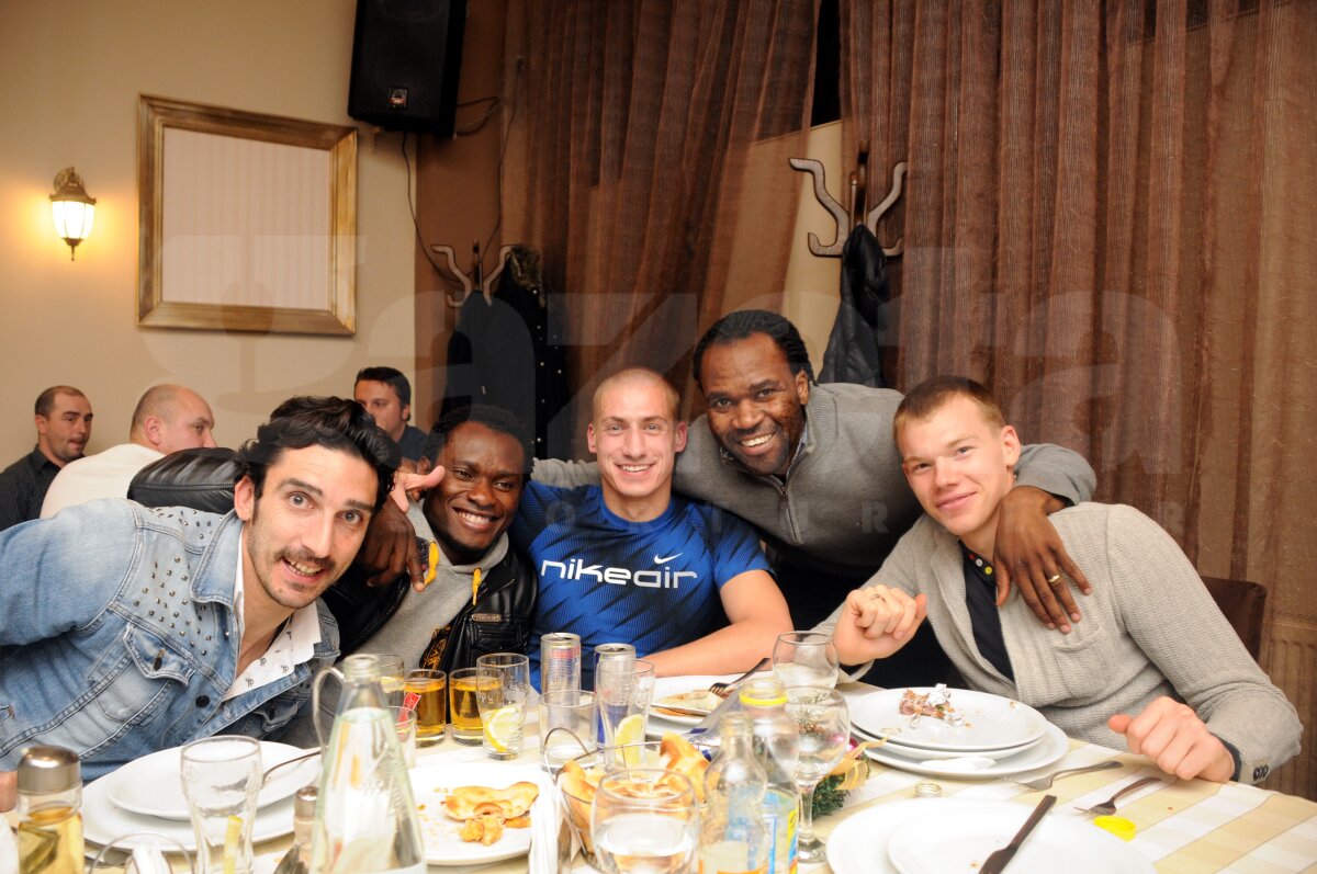 FOTO Nu doar Steaua petrece » Imagini de la banchetul de sfîrşit de an al trupei lui Porumboiu