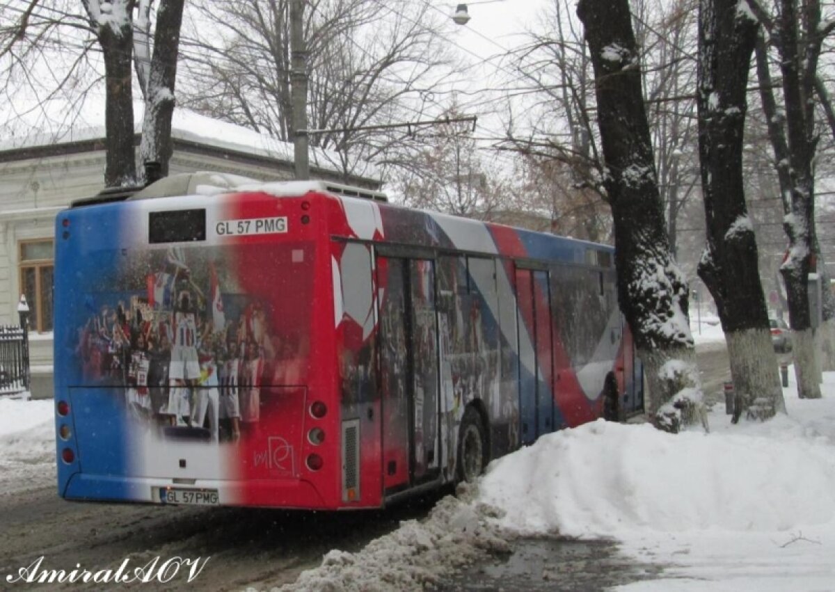 Oţelul, acţiune de marketing inedită » Autobuzele gălăţene decorate în culorile clubului