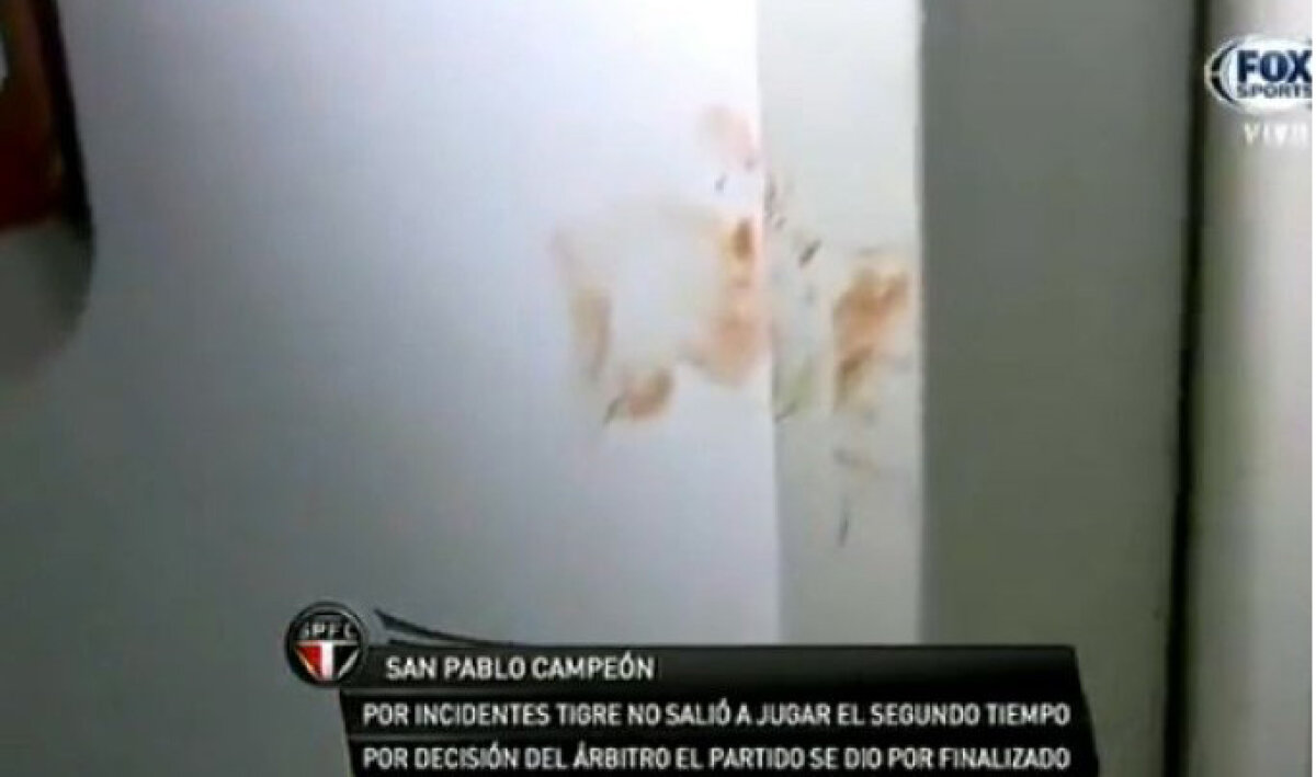 VIDEO Le-au pus pistolu-n piept! » Finala Sao Paulo - Tigre abandonată la pauză. Oaspeţii, ameninţaţi cu arma şi bătuţi la vestiar!