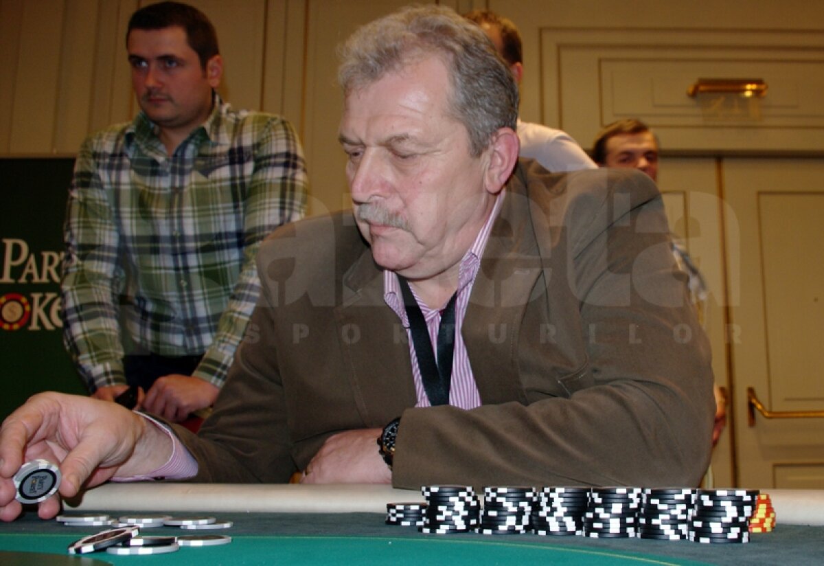 Galerie FOTO Gina Pistol şi-a găsit o nouă pasiune: i-a învins la poker pe Helmuth Duckadam şi pe Alexandru Piţurcă