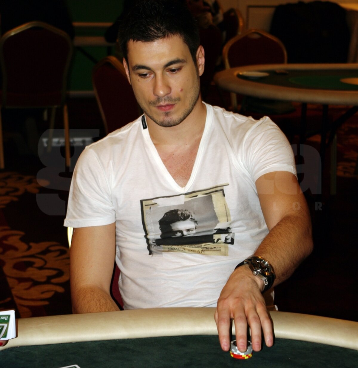 Galerie FOTO Gina Pistol şi-a găsit o nouă pasiune: i-a învins la poker pe Helmuth Duckadam şi pe Alexandru Piţurcă