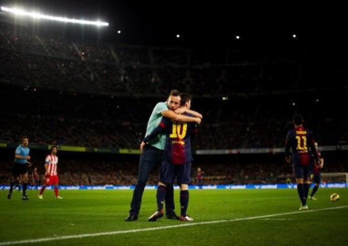 FOTO Asta e singura soluţie prin care Messi poate fi oprit :D