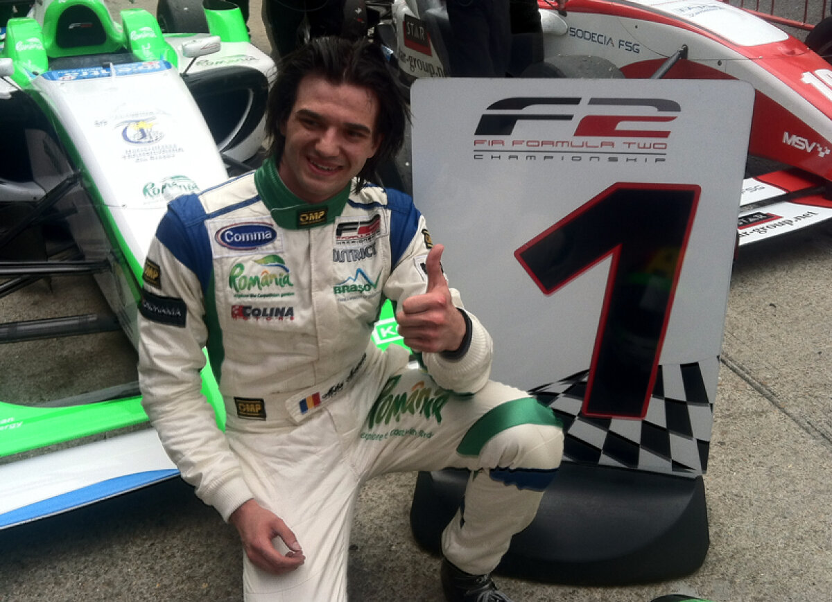 Senzaţii de Formula 1 » Mihai Marinescu a inaugurat la Braşov primul simulator profesional de motorsport din România