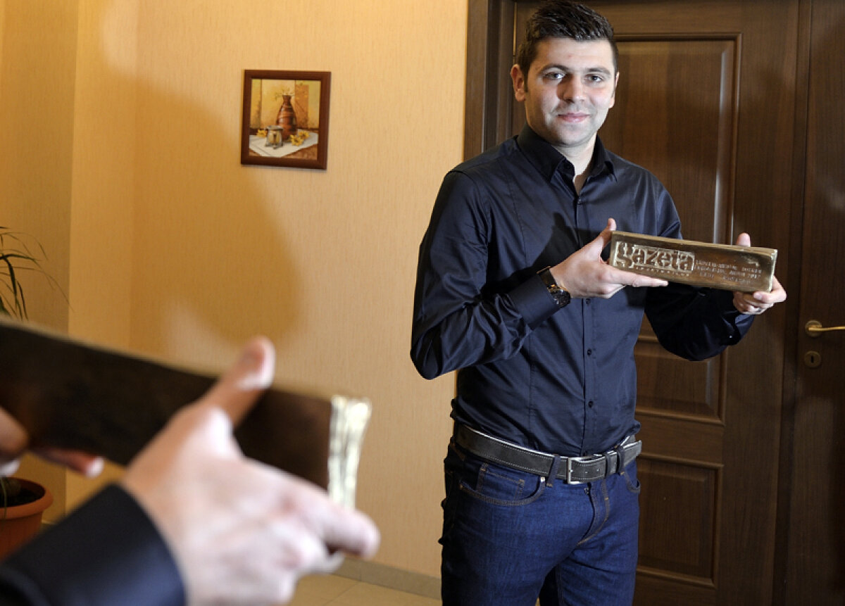 Surpriză în Ancheta GSP » "Antivedeta" Rusescu a devenit jucătorul anului, alăturîndu-se lui Balaci, Dinu şi Hagi!