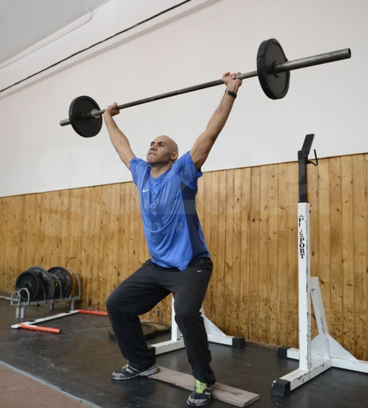 EXCLUSIV Astea-s antrenamentele magice! » Secretul şedinţelor fizice ale Stelei demonstrate de Falemi