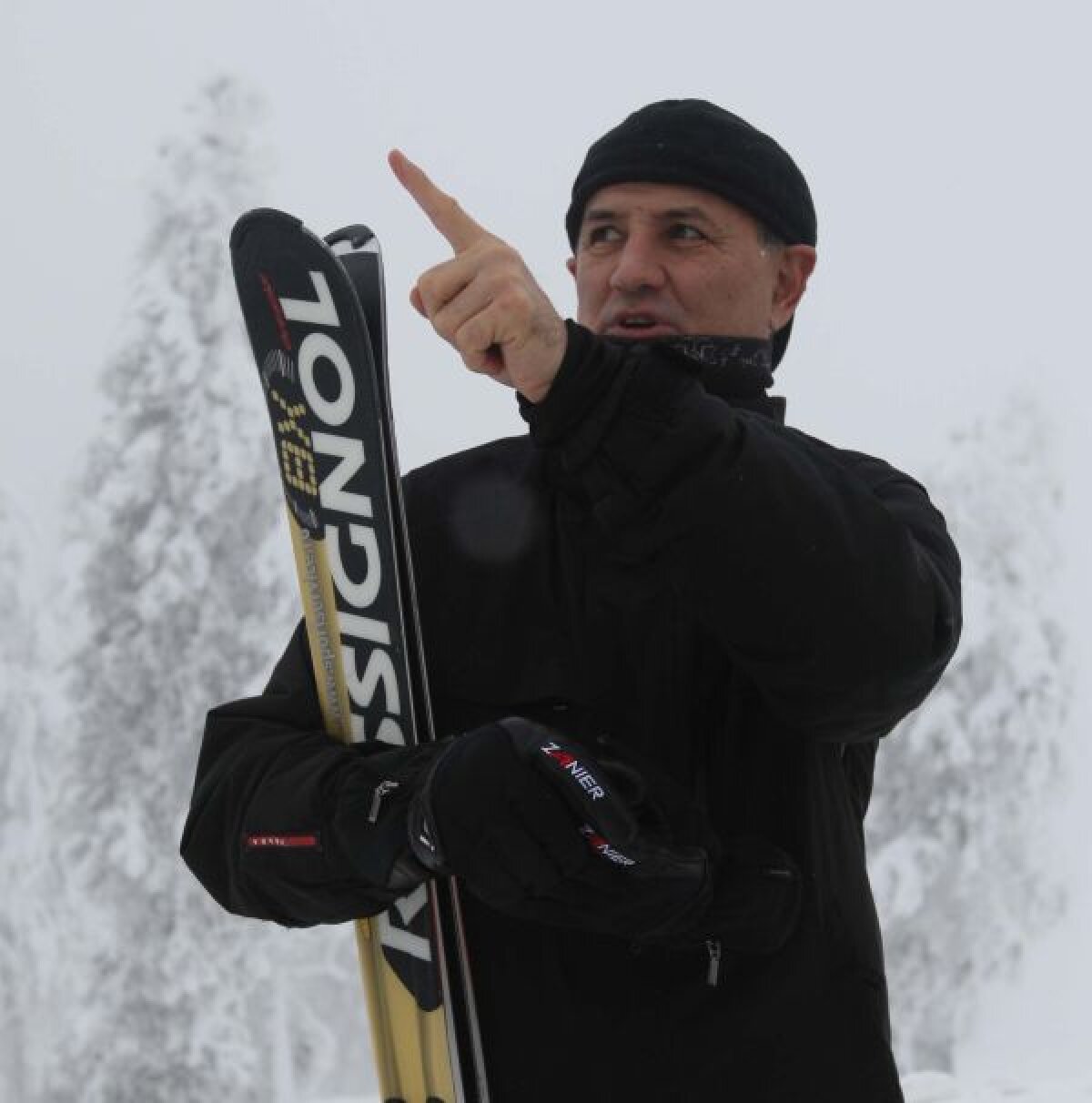 Nu-s pe CNN, ci pe ESPN! » Americanii sînt şocaţi că giuleştenii îşi concediază fotbaliştii prin email