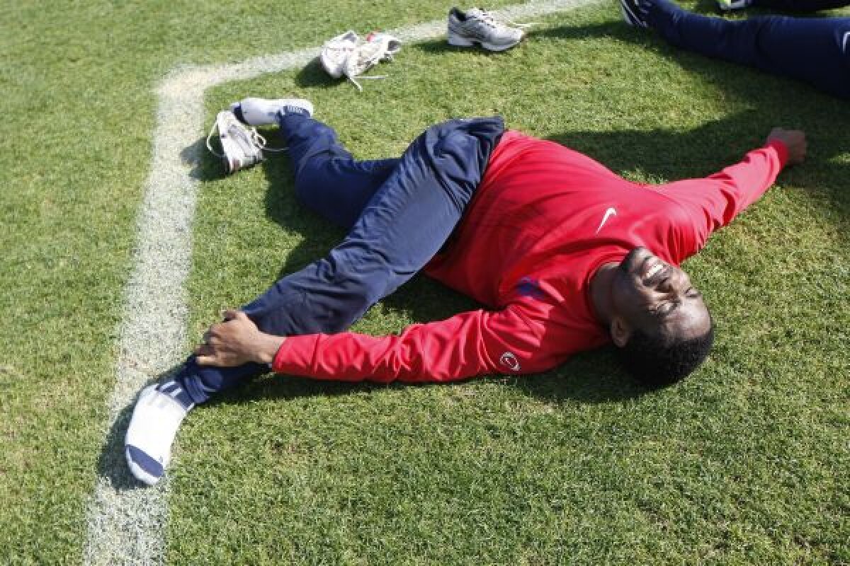 Destinele incredibile a doi dintre fotbaliştii în care Steaua îşi pusese cele mai mari speranţe: ”Aştept să-mi spună Dumnezeu încotro s-o iau”