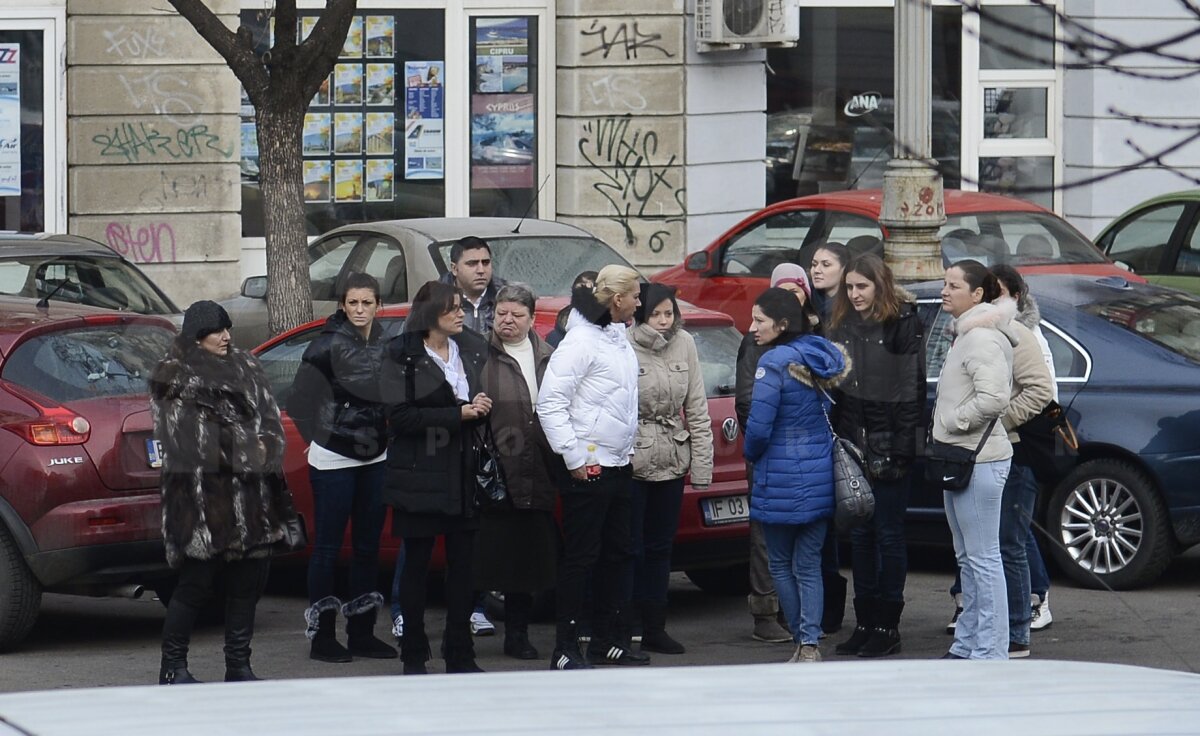 FOTO Ea este presupusa amantă a Alinei Dobrin! » Handbalista îşi recunoştea homosexualitatea în faţa soţului!