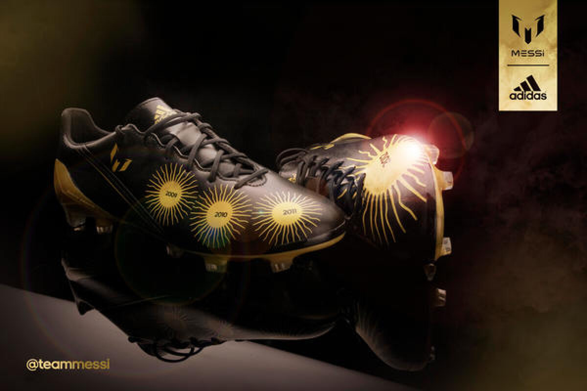 FOTO Cum celebrează sponsorul lui Messi al patrulea Balon de Aur cîştigat de argentinian