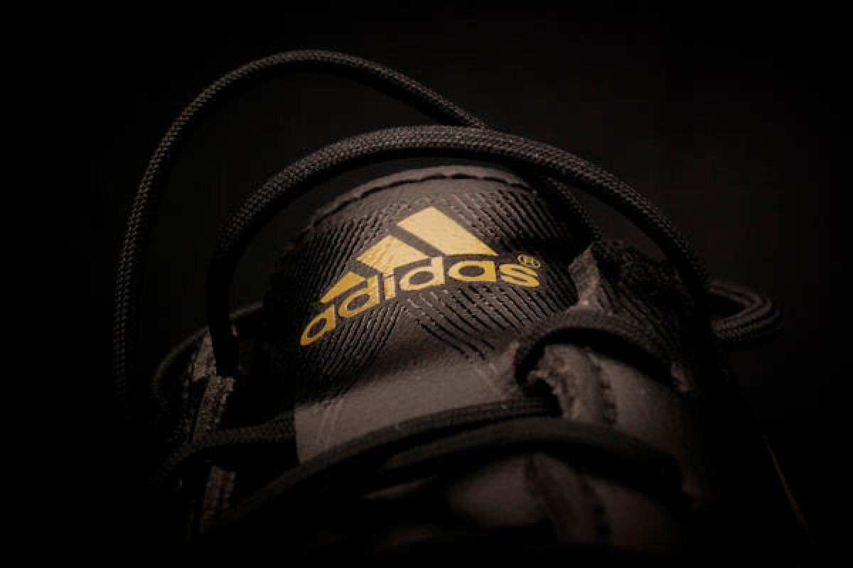 FOTO Cum celebrează sponsorul lui Messi al patrulea Balon de Aur cîştigat de argentinian