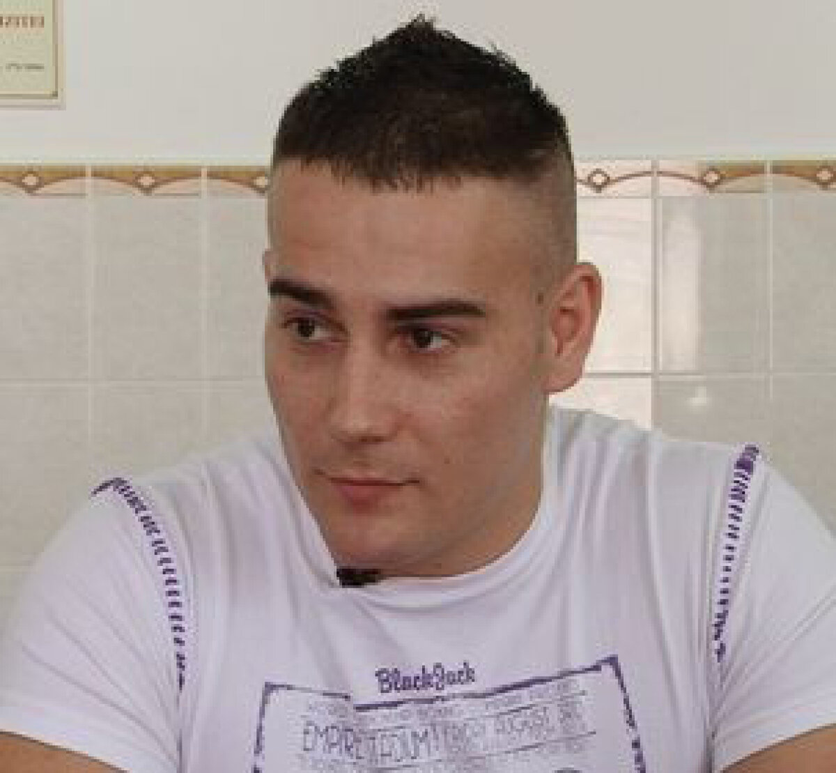 Huligan în libertate » Suporterul care a lovit un cameraman a fost eliberat condiţionat