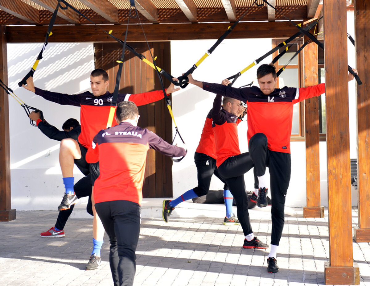 FOTO Barza şi elasticul » Debut de cantonament cu zîmbetul pe buze pentru stelişti