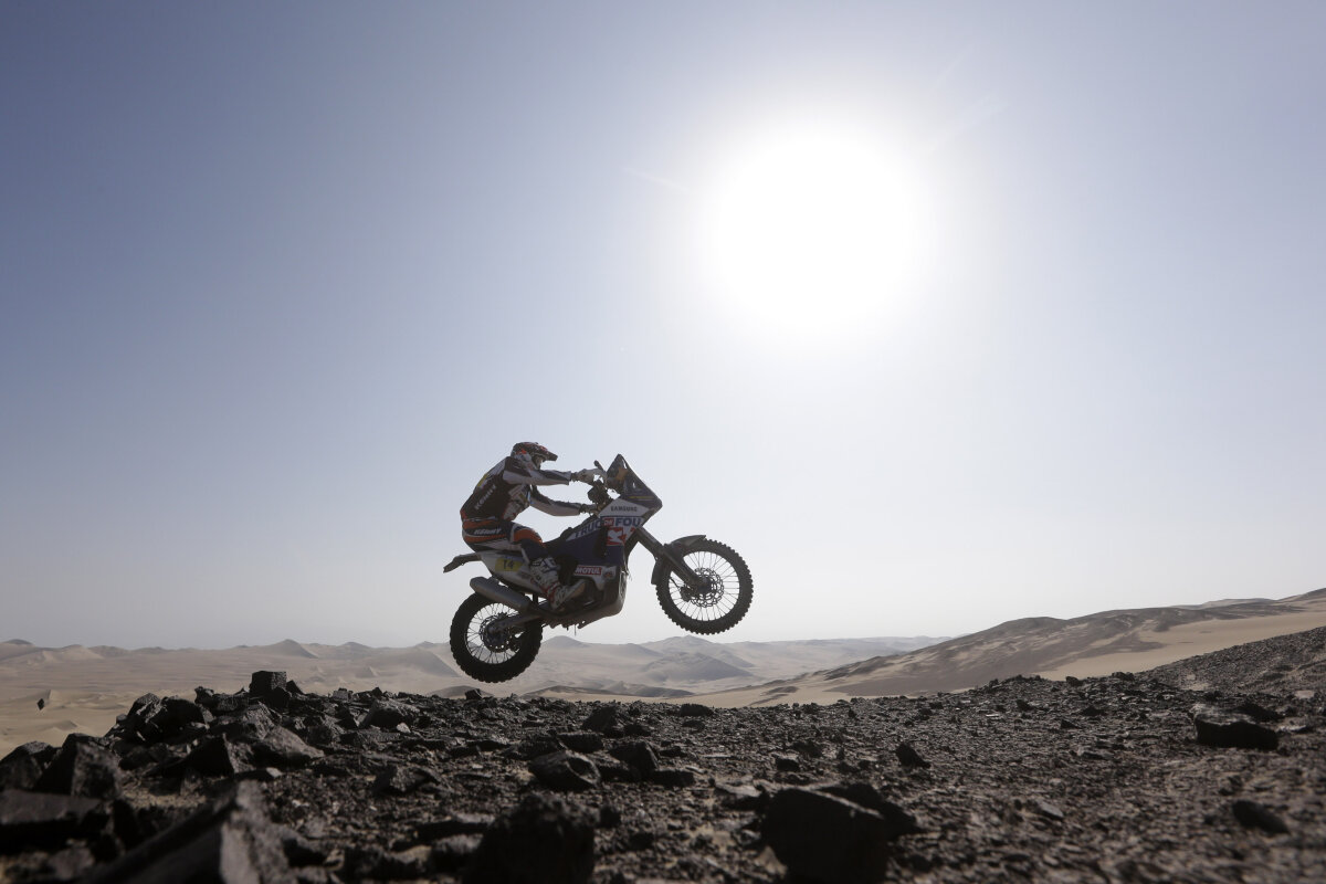 GALERIE FOTO Cele mai spectaculoase imagini de la Dakar