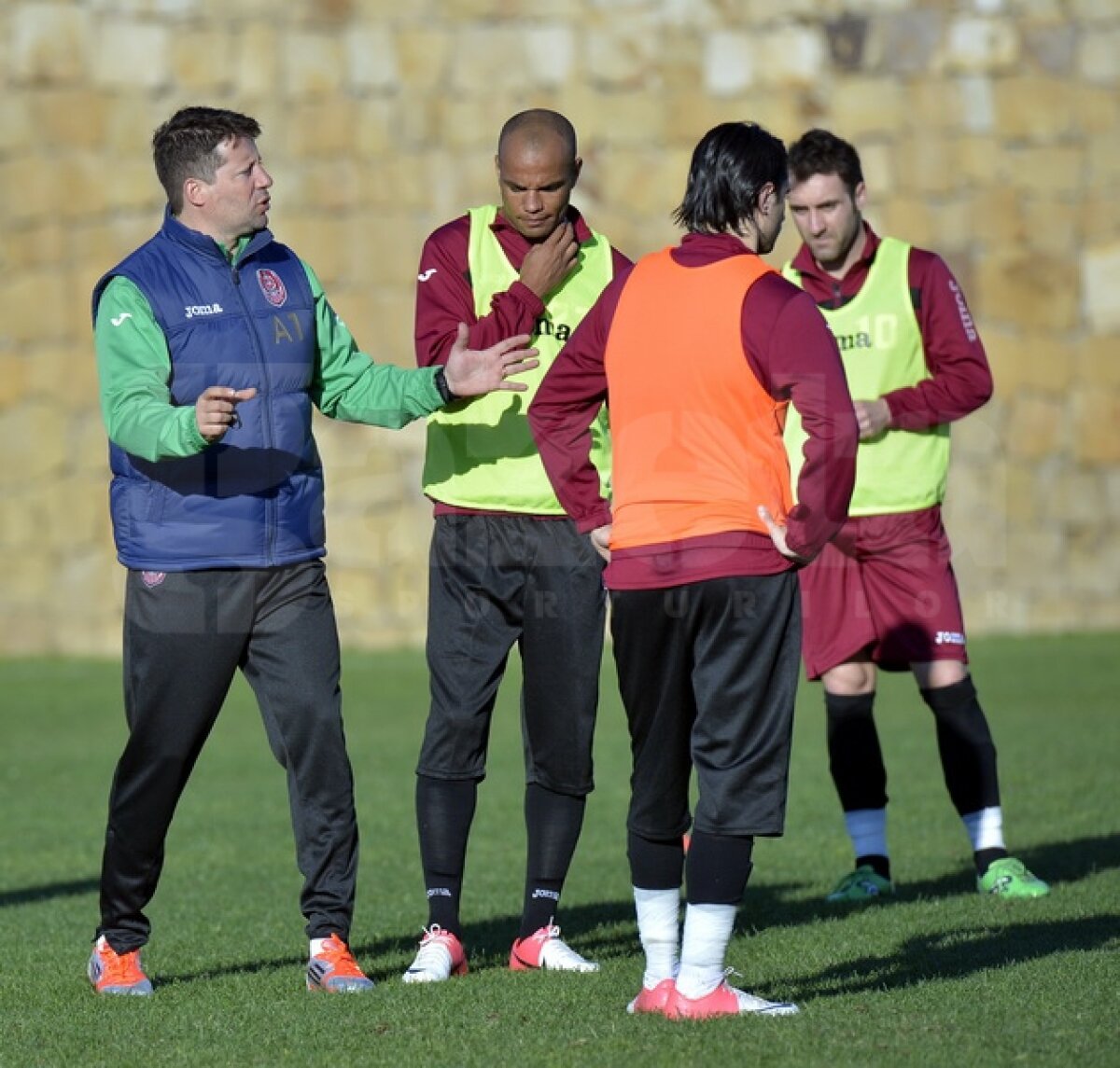 GALERIE FOTO » Paulo Sergio nu-i Reghe! Antrenamente relaxante pentru jucătorii campioanei