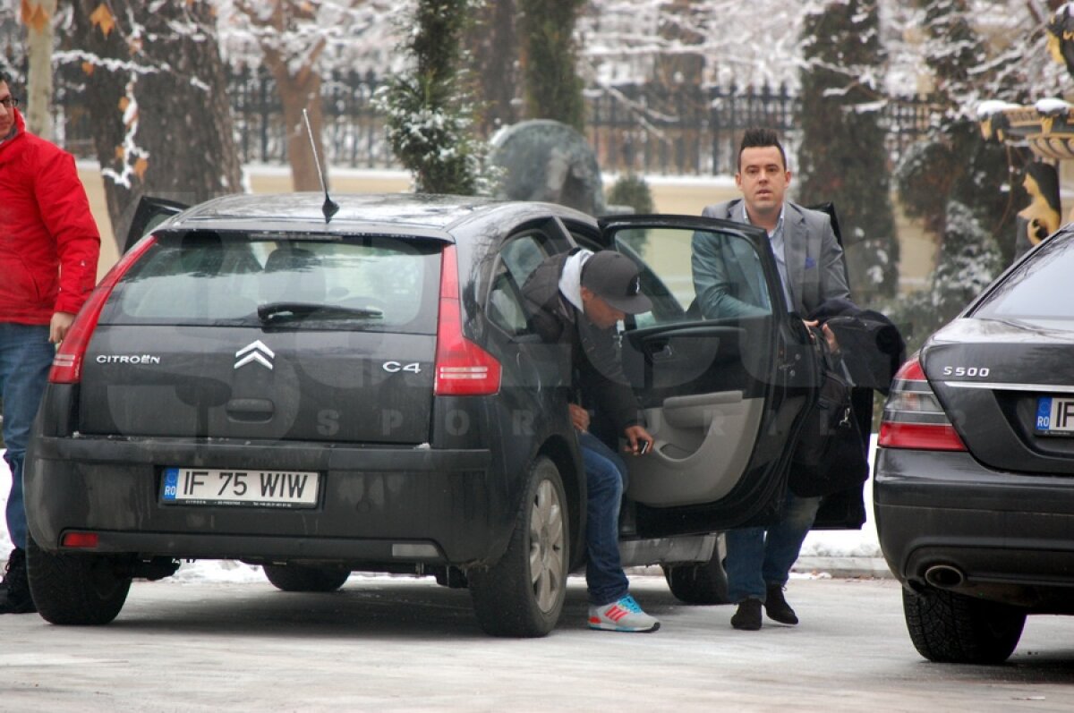 FOTO EXCLUSIV Negocieri încheiate la  palat » Tatu a semnat cu Steaua: "O să fie titular!"