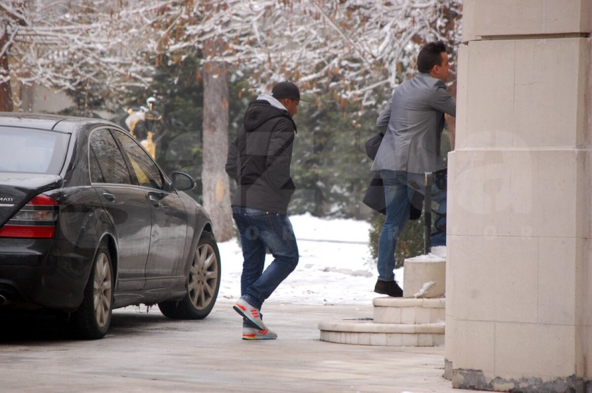 FOTO EXCLUSIV Negocieri încheiate la  palat » Tatu a semnat cu Steaua: "O să fie titular!"